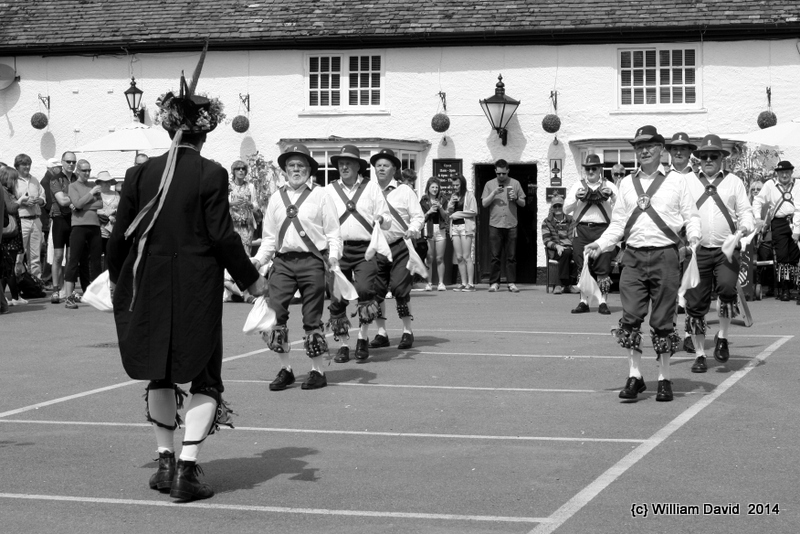 Morris dancers @ Ickwell 2014